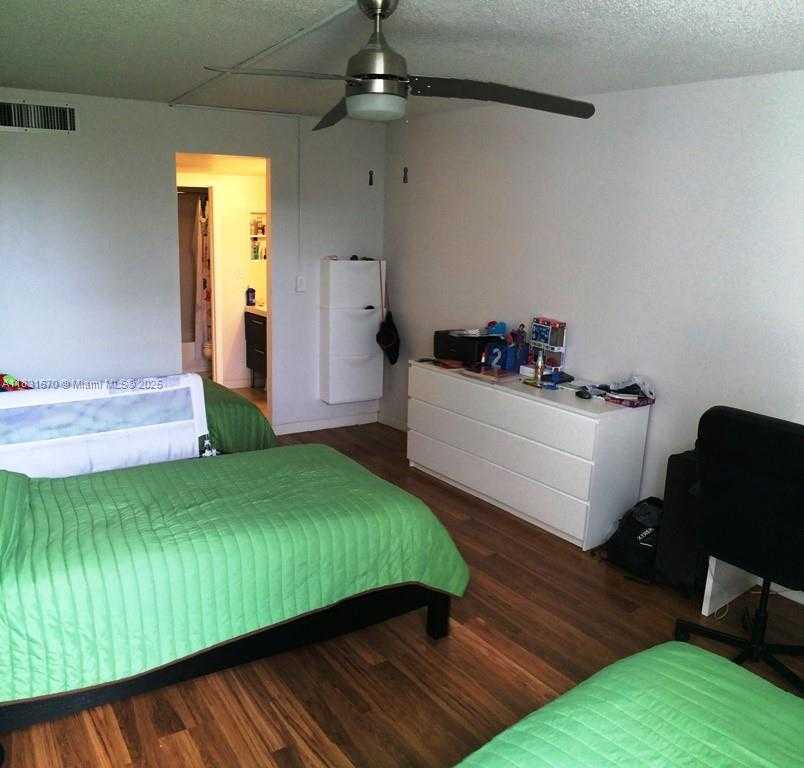 Small Image of 3475 NORTH COUNTRY CLUB DR #507, Aventura Number 12