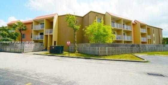 Small Image of 5122 NORTH WEST 79TH AVENUE #106, Doral Number 12