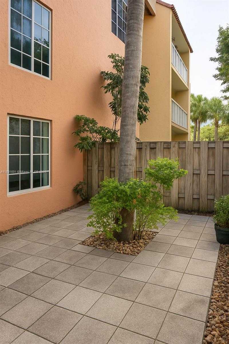 Small Image of 5122 NORTH WEST 79TH AVENUE #106, Doral Number 7