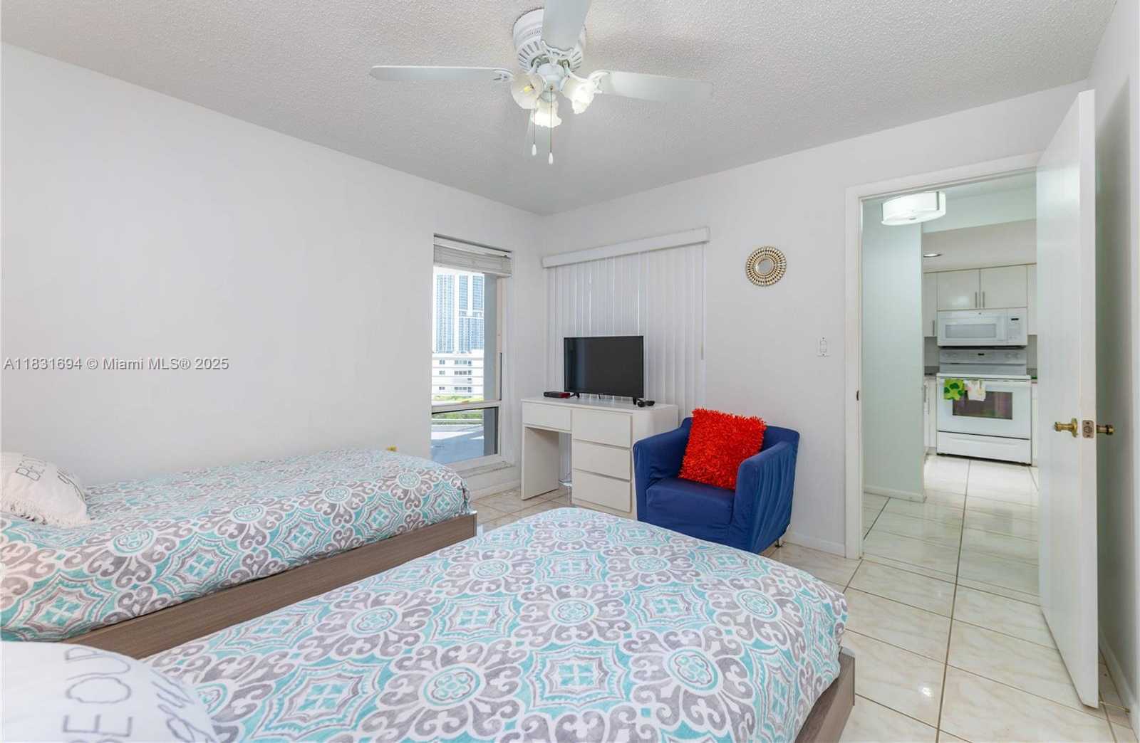 Small Image of 17801 NORTH BAY RD #607, Sunny Isles Beach Number 10