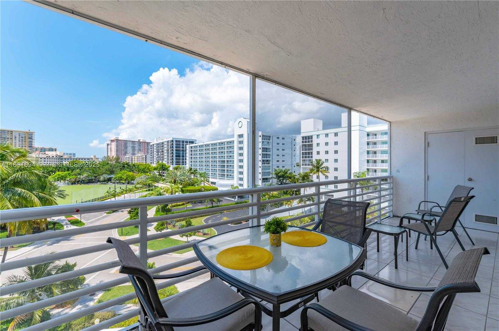 Small Image of 17801 NORTH BAY RD #607, Sunny Isles Beach Number 2