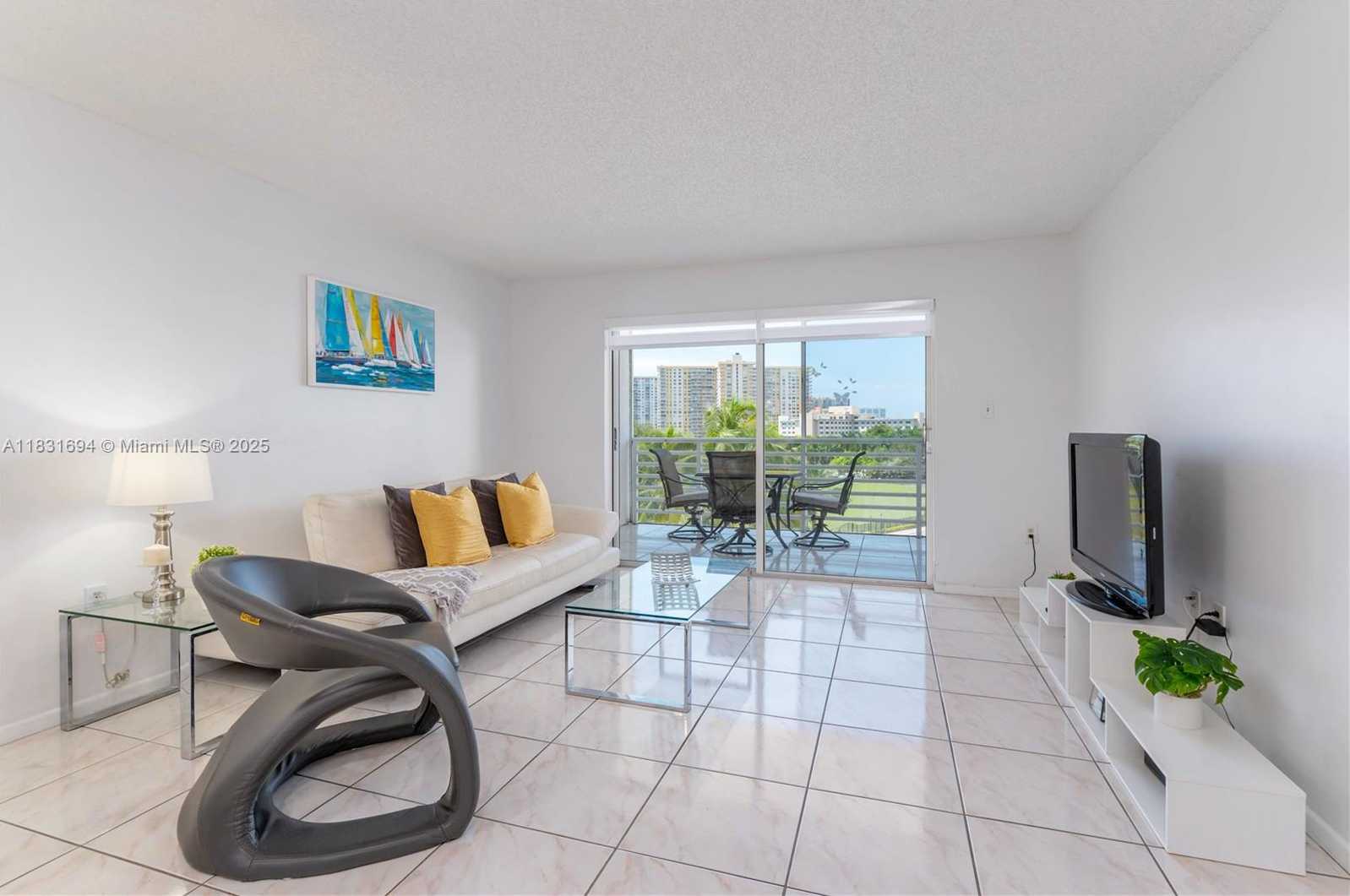 Small Image of 17801 NORTH BAY RD #607, Sunny Isles Beach Number 3