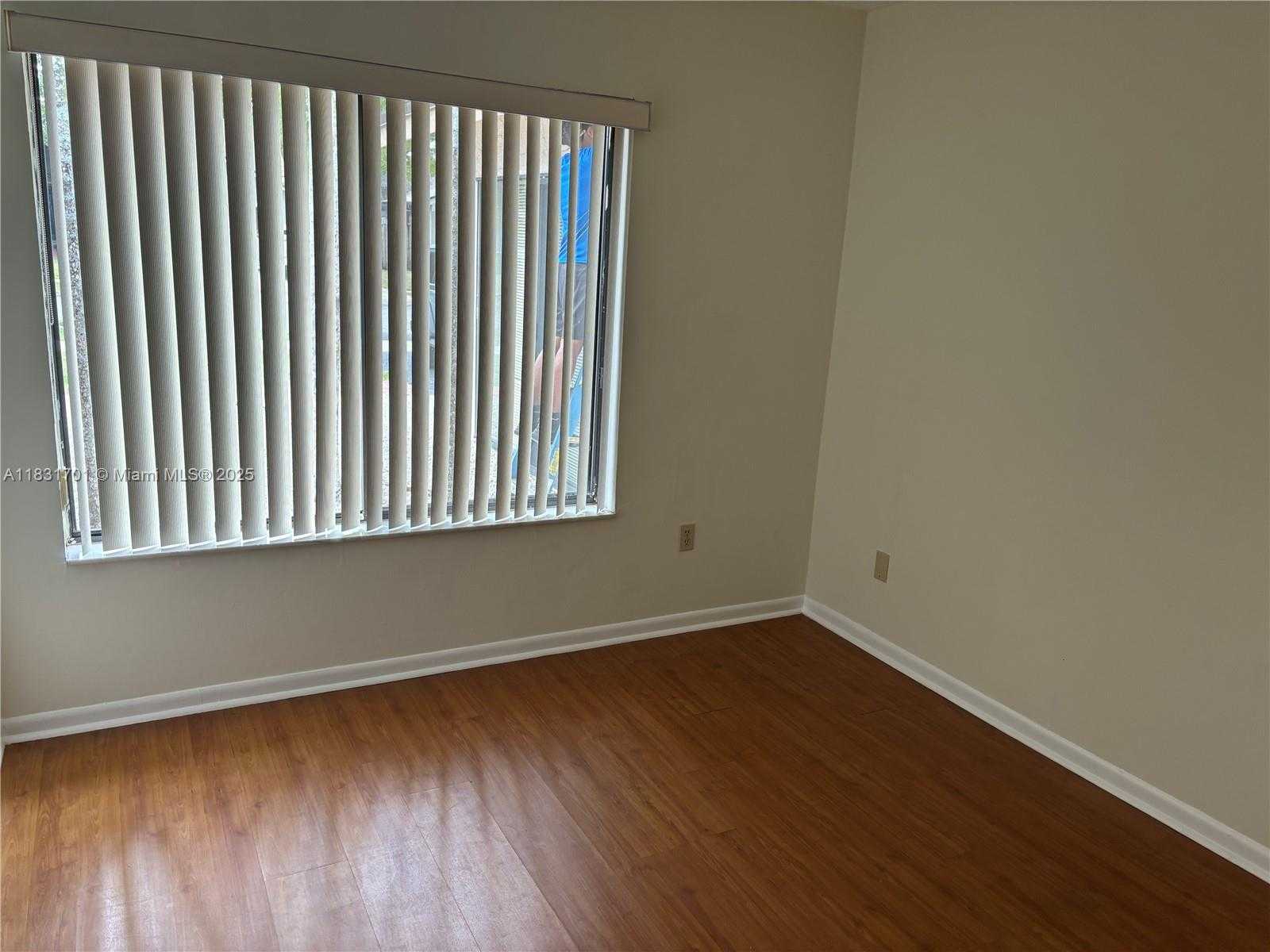 Small Image of 13331 SOUTH WEST 102 ST, Miami Number 13