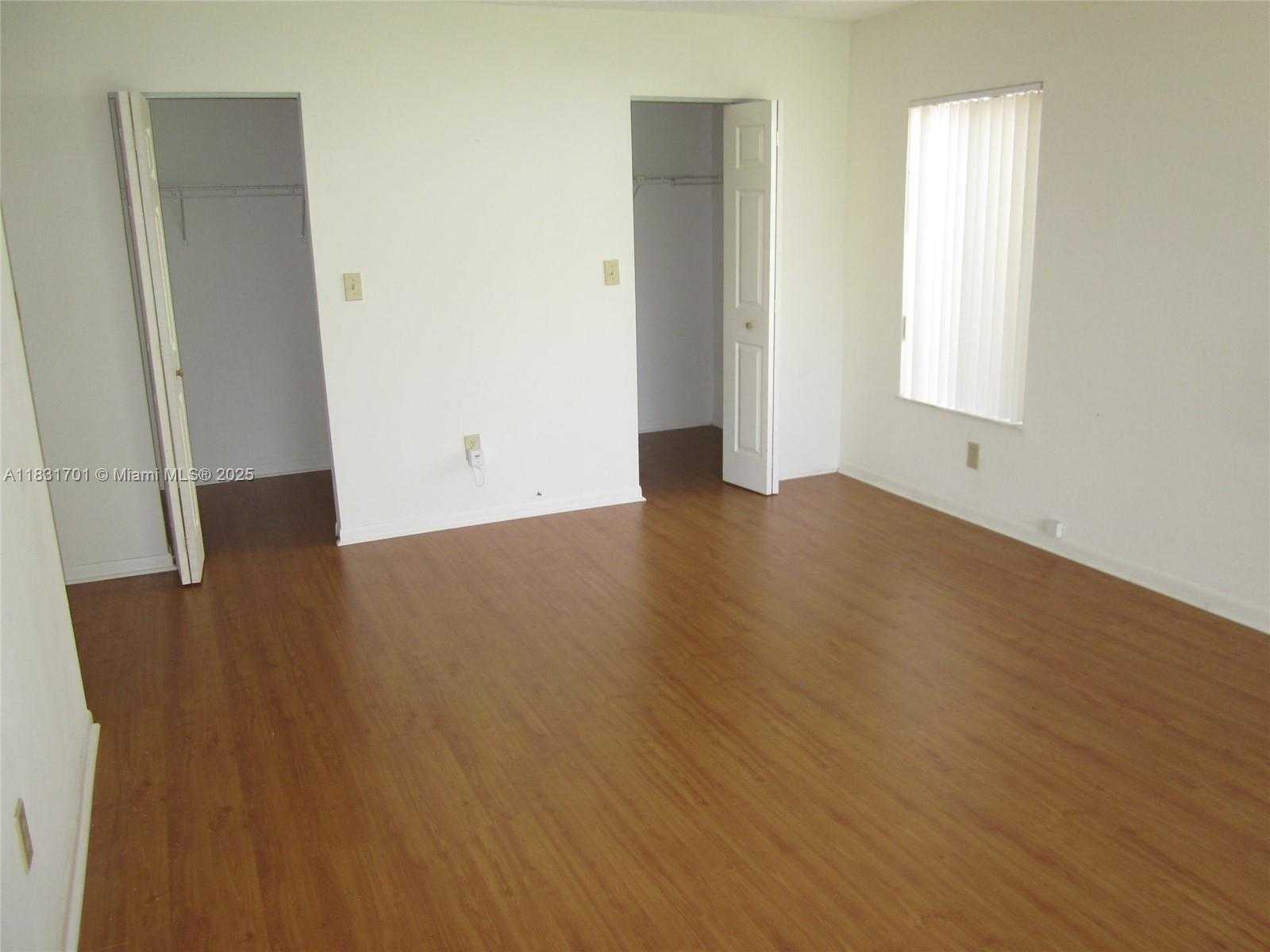Small Image of 13331 SOUTH WEST 102 ST, Miami Number 18