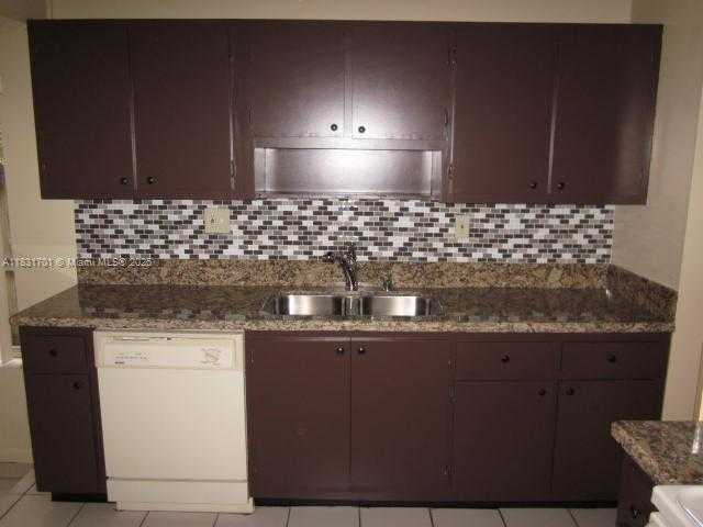 Small Image of 13331 SOUTH WEST 102 ST, Miami Number 9