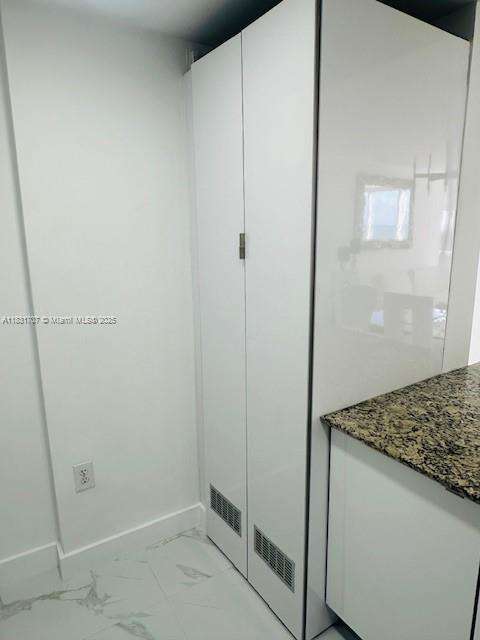 Small Image of 10275 COLLINS AV #514, Bal Harbour Number 20