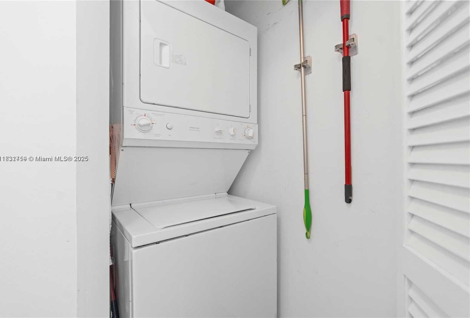Small Image of 79 SOUTH WEST 12TH ST #2001-S, Miami Number 18