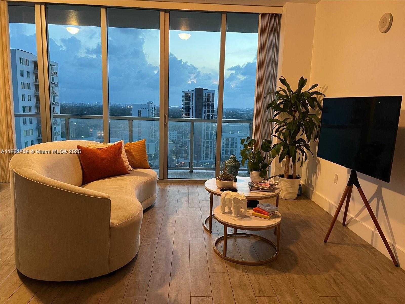 Small Image of 79 SOUTH WEST 12TH ST #2001-S, Miami Number 5
