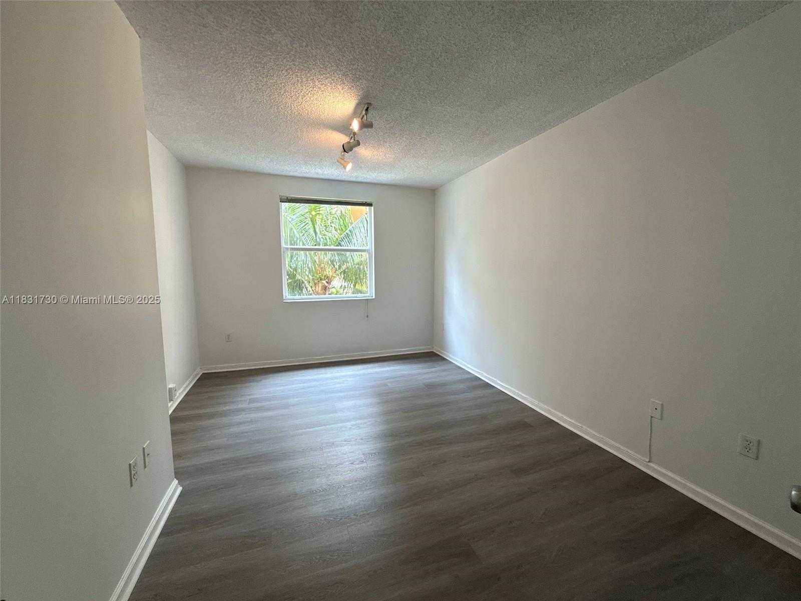 Small Image of 17100 NORTH BAY RD #1309, Sunny Isles Beach Number 21