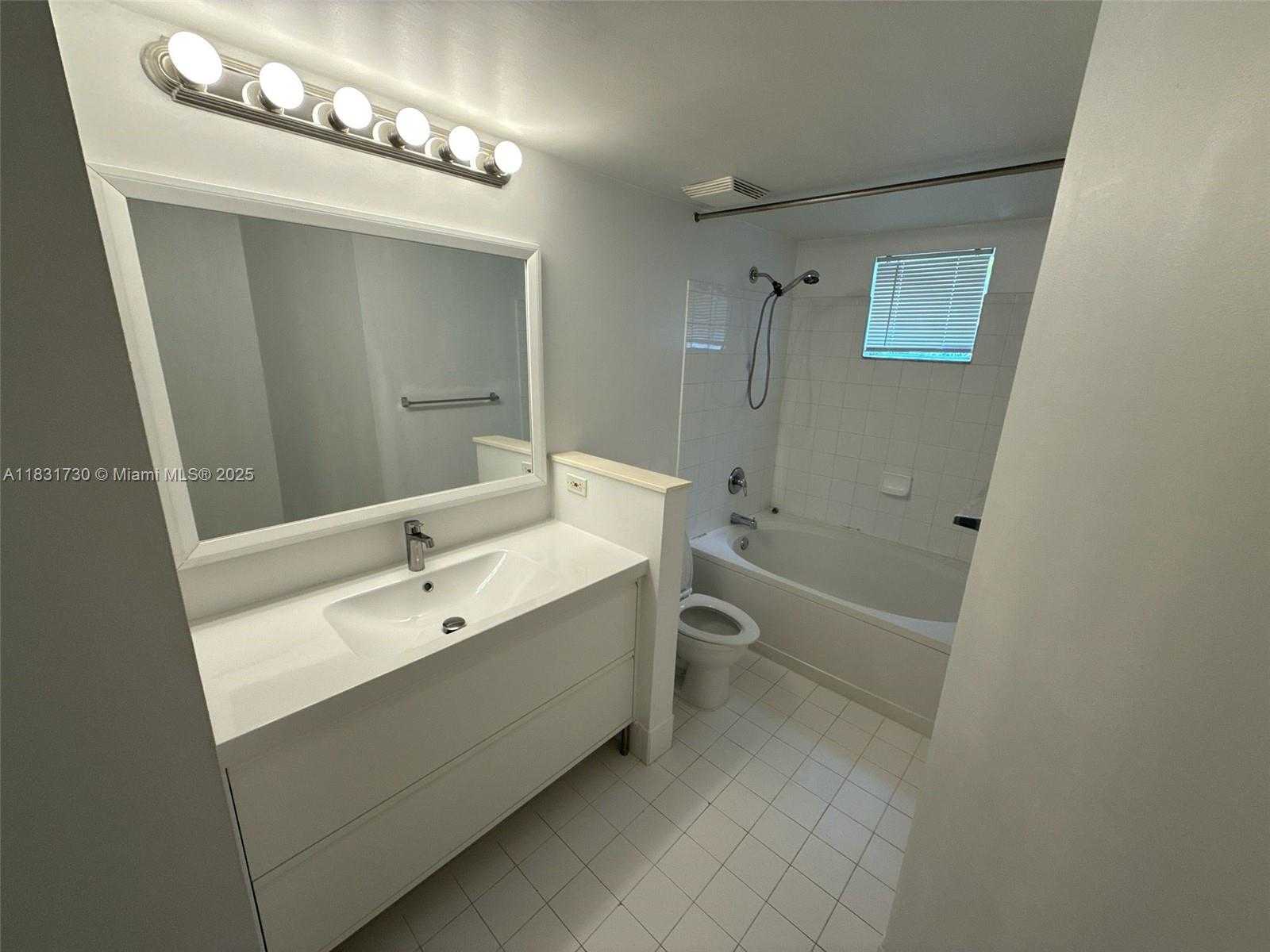 Small Image of 17100 NORTH BAY RD #1309, Sunny Isles Beach Number 34