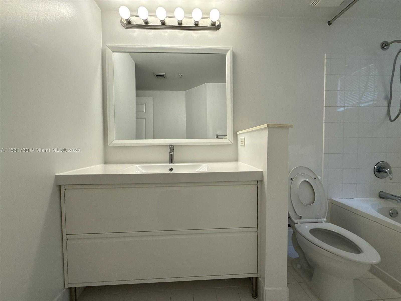 Small Image of 17100 NORTH BAY RD #1309, Sunny Isles Beach Number 36