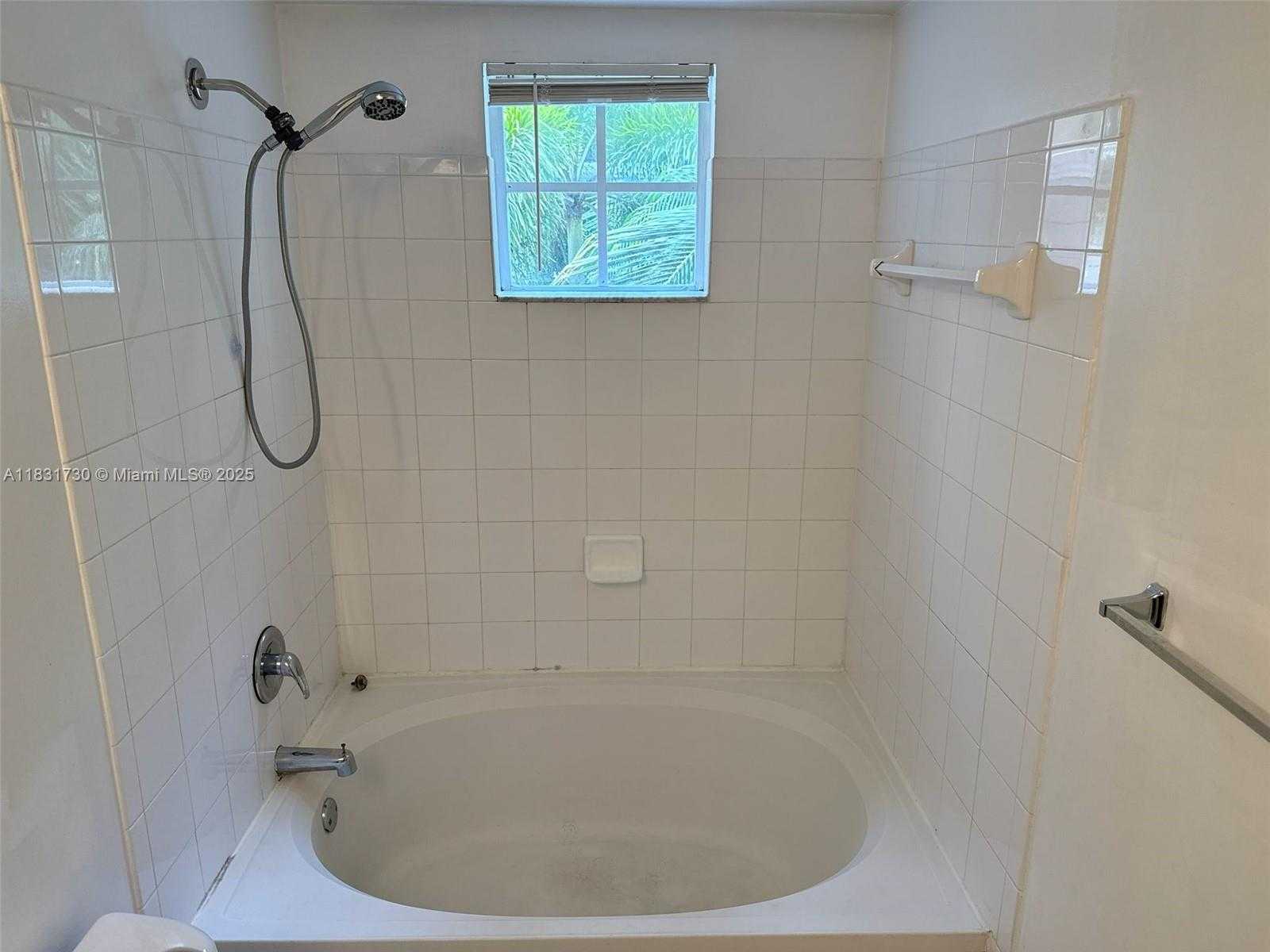 Small Image of 17100 NORTH BAY RD #1309, Sunny Isles Beach Number 38