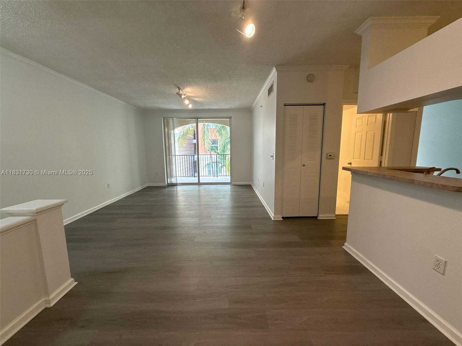 Small Image of 17100 NORTH BAY RD #1309, Sunny Isles Beach Number 4