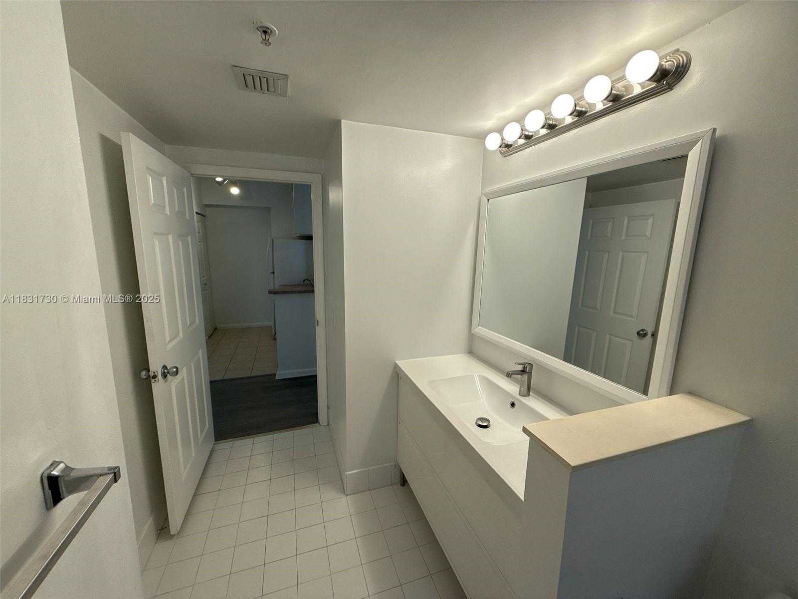 Small Image of 17100 NORTH BAY RD #1309, Sunny Isles Beach Number 40