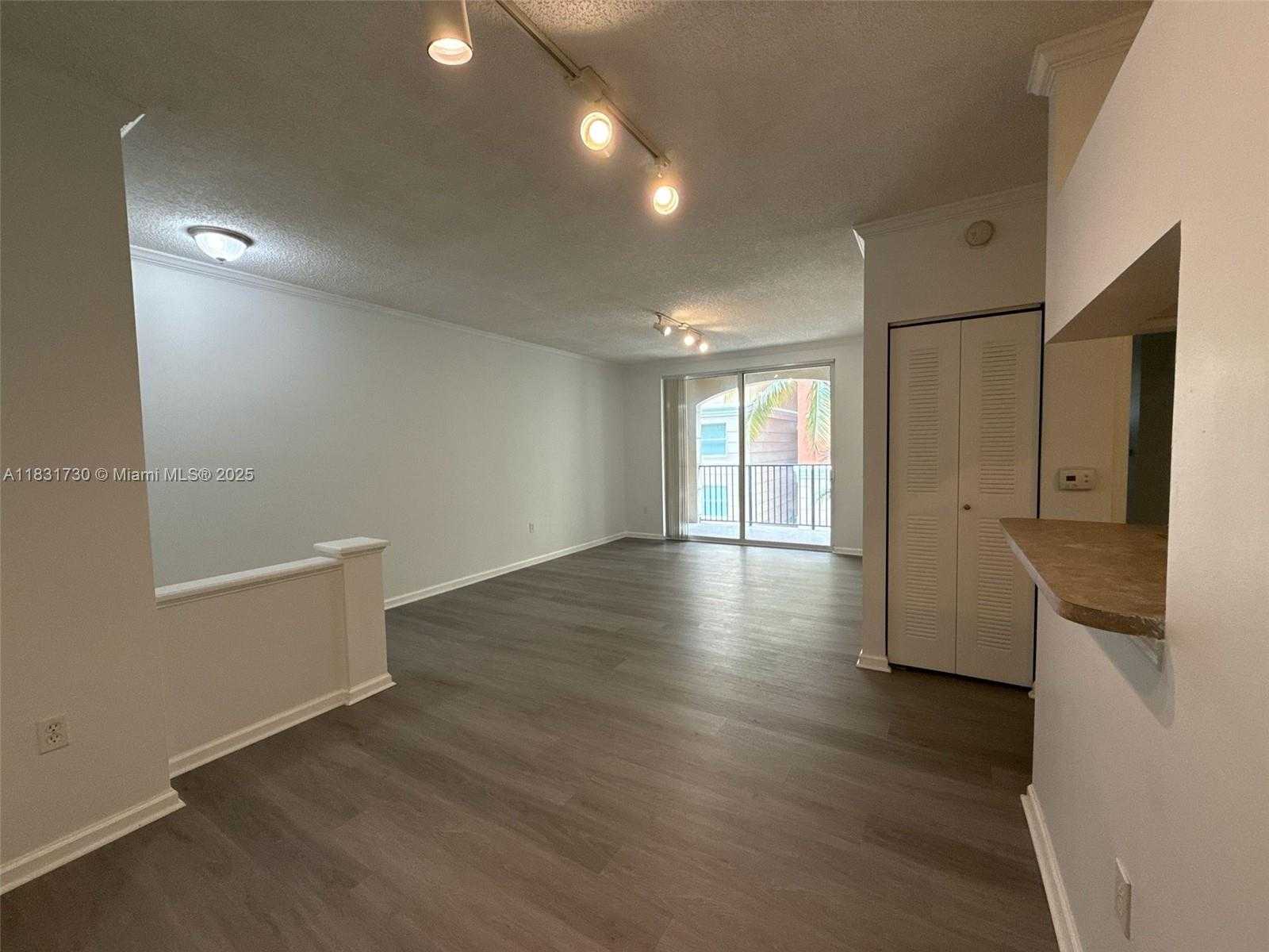 Small Image of 17100 NORTH BAY RD #1309, Sunny Isles Beach Number 5