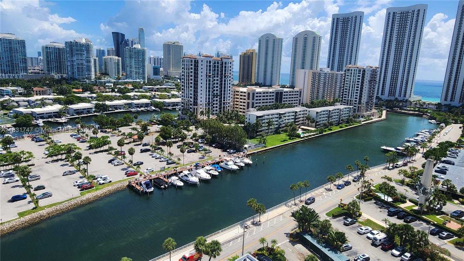 Small Image of 500 BAYVIEW DR #1725, Sunny Isles Beach Number 26
