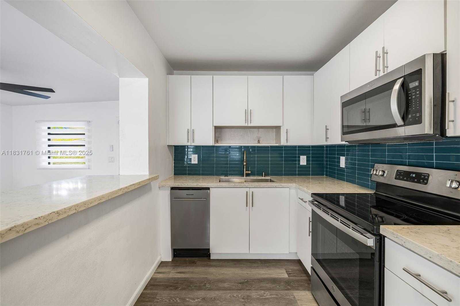 Small Image of 5425 SOUTH WEST 112TH AVE, Miami Number 15