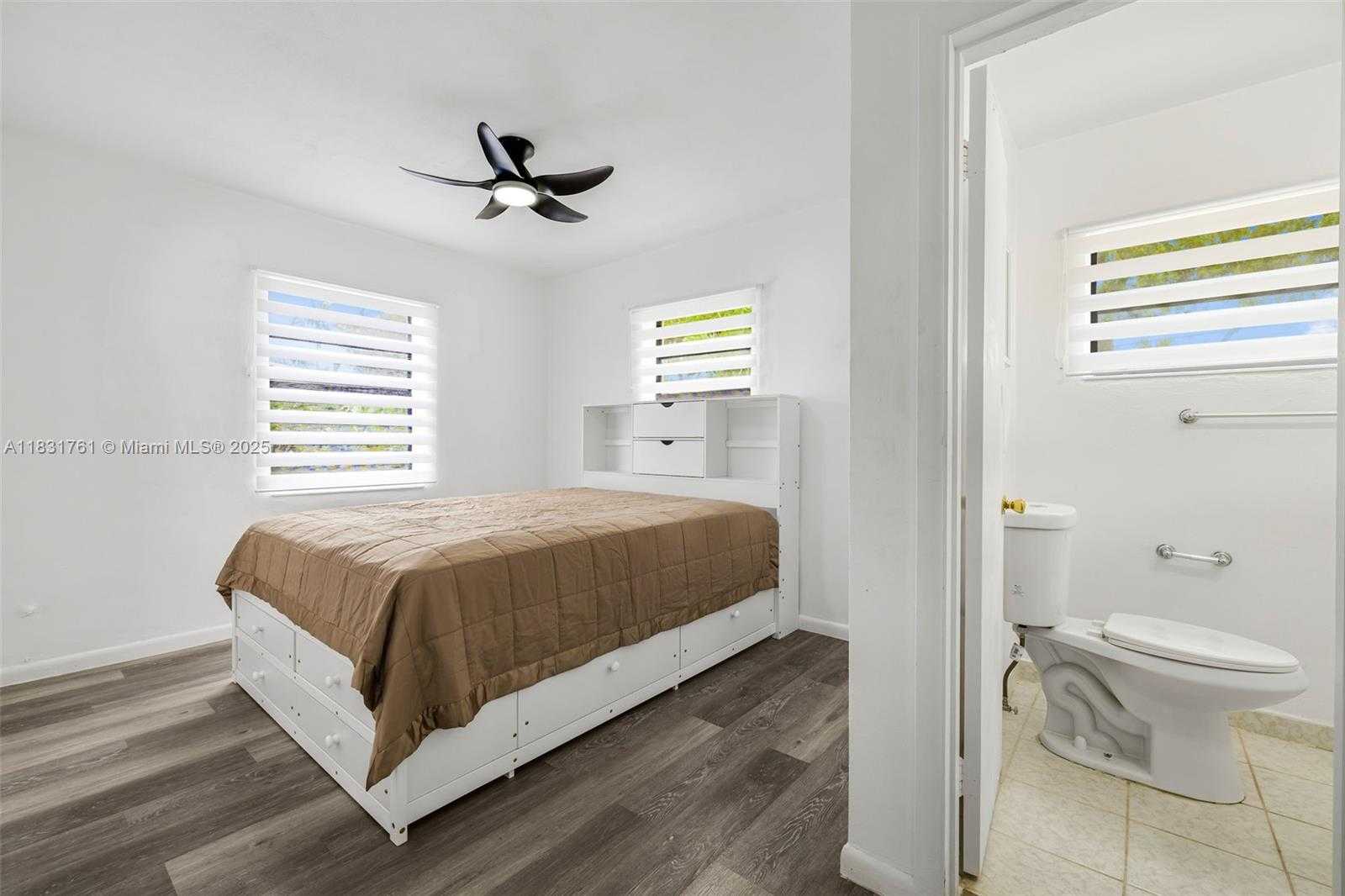 Small Image of 5425 SOUTH WEST 112TH AVE, Miami Number 19