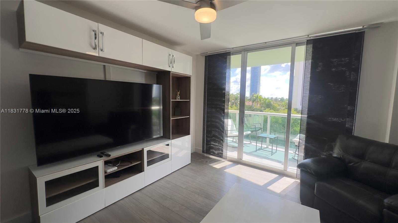 Small Image of 19390 COLLINS AVE #424, Sunny Isles Beach Number 25