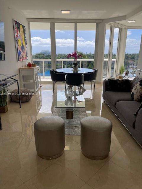 Small Image of 4779 COLLINS AVE #706, Miami Beach Number 3