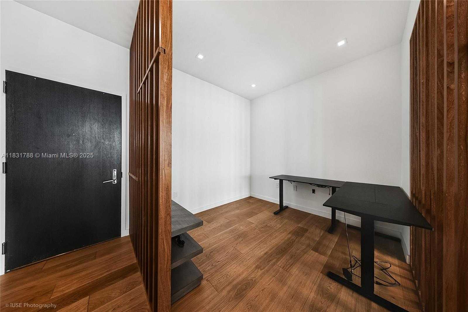 Small Image of 900 BISCAYNE BLVD #5004, Miami Number 12