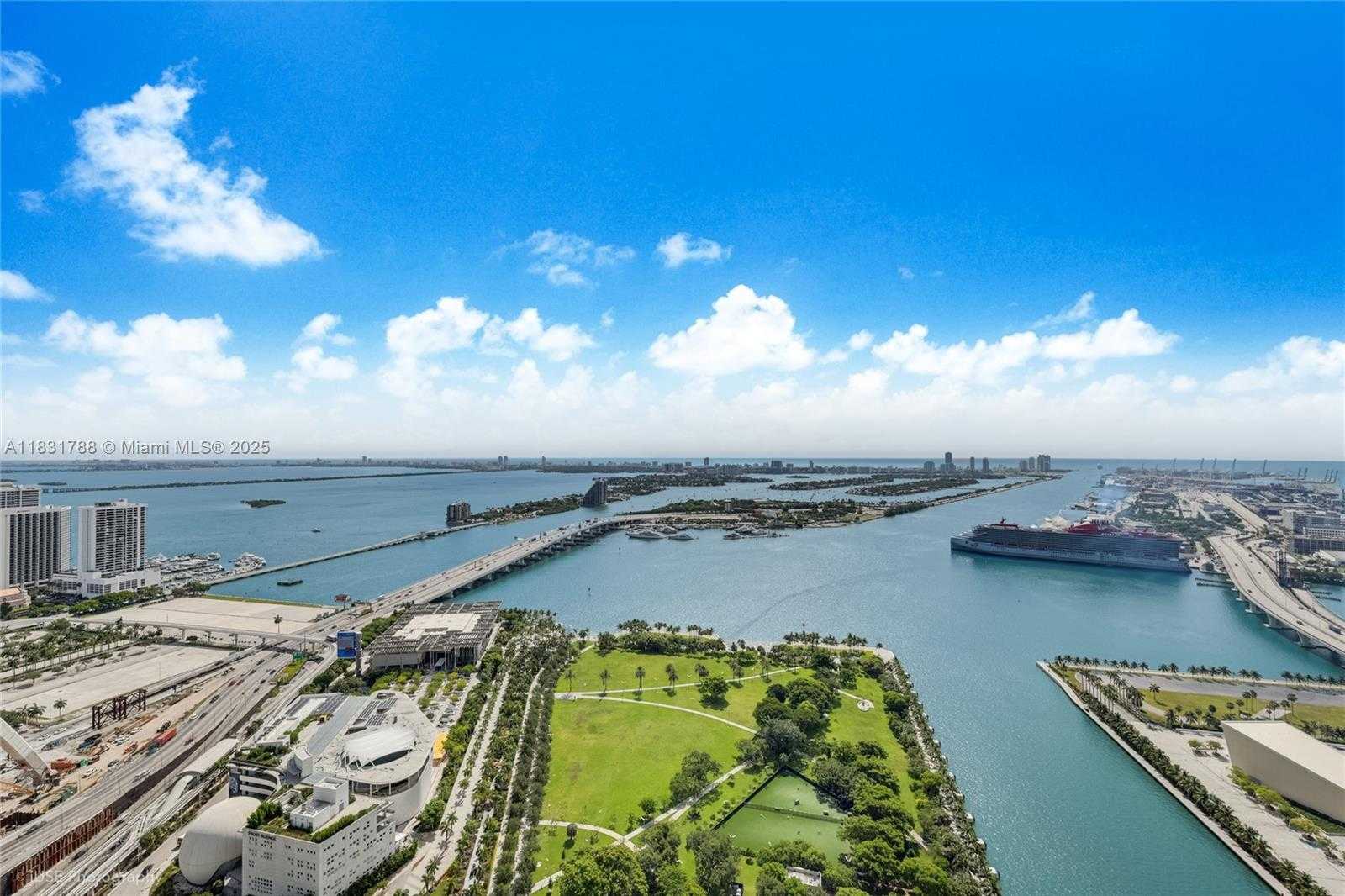 Small Image of 900 BISCAYNE BLVD #5004, Miami Number 2