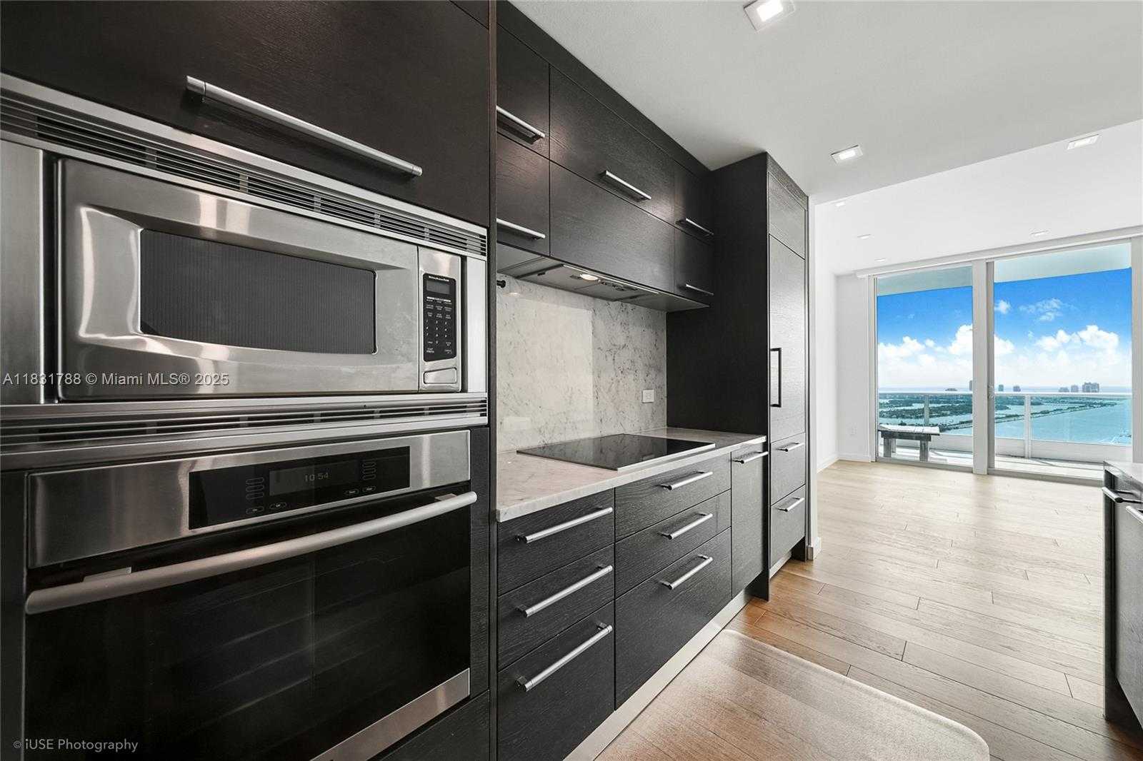 Small Image of 900 BISCAYNE BLVD #5004, Miami Number 5