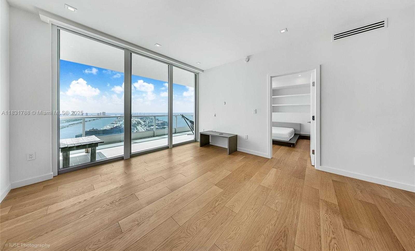 Small Image of 900 BISCAYNE BLVD #5004, Miami Number 6
