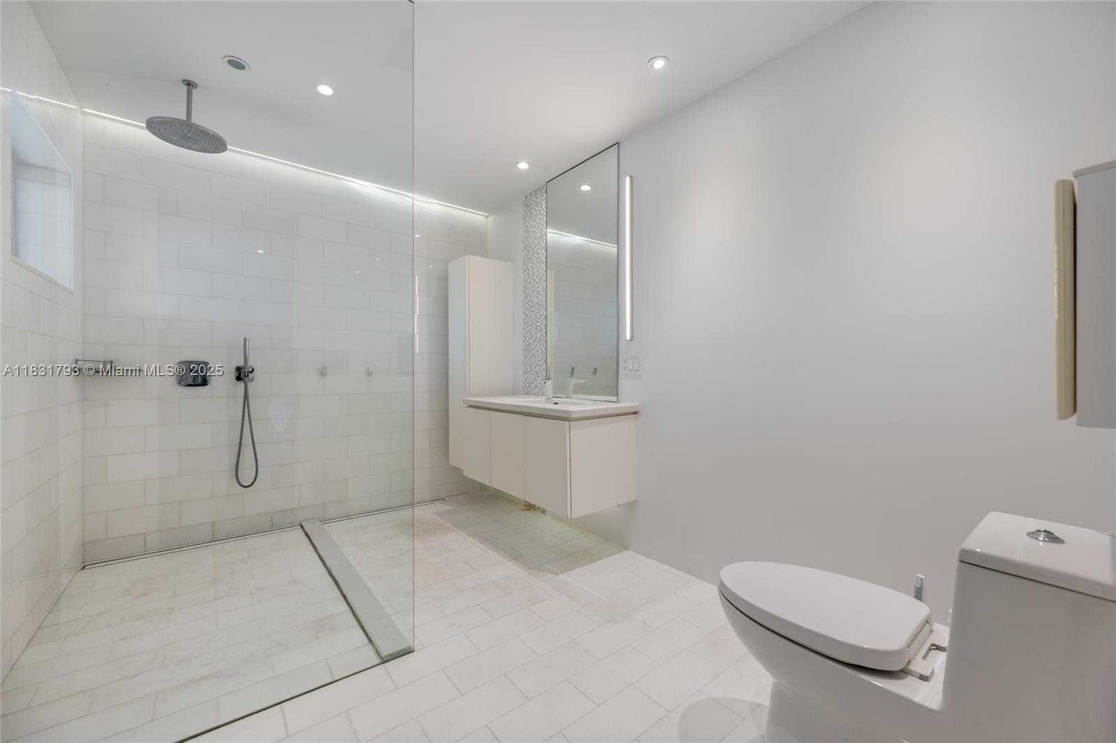 Small Image of 1101 98TH ST #1, Bay Harbor Islands Number 15