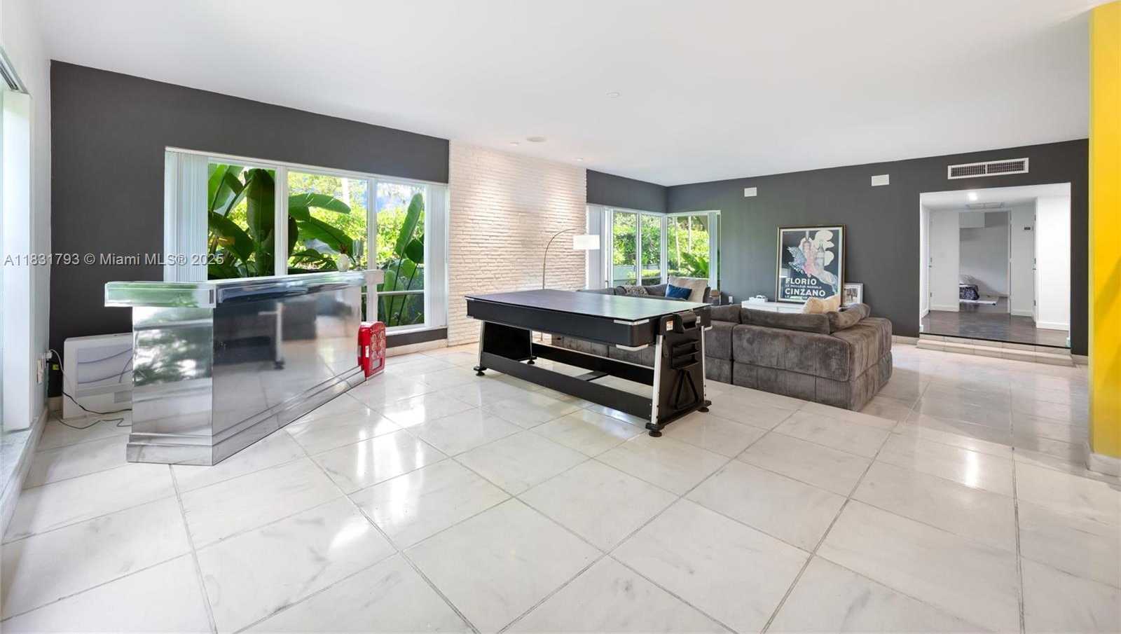 Small Image of 1101 98TH ST #1, Bay Harbor Islands Number 4