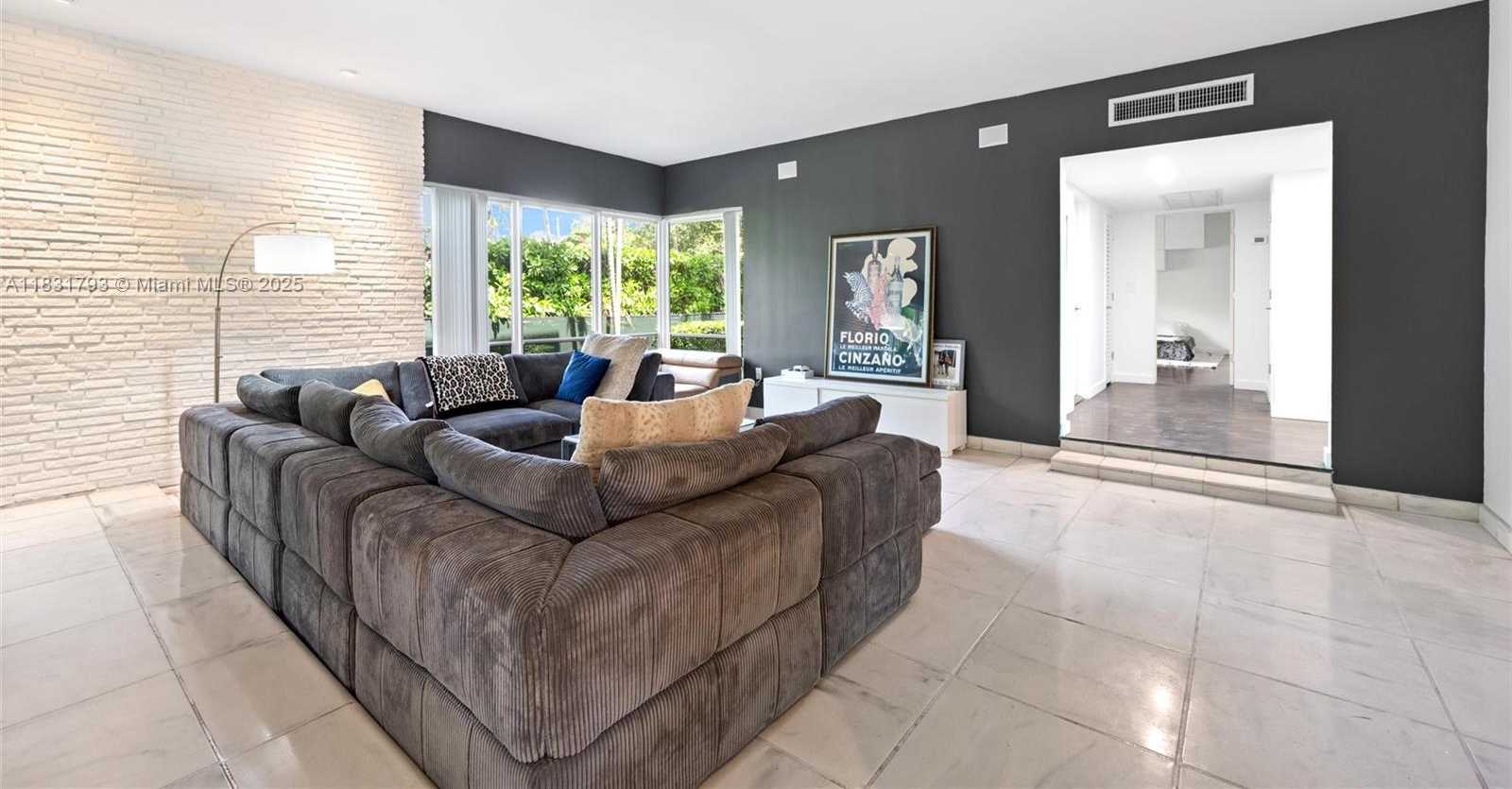 Small Image of 1101 98TH ST #1, Bay Harbor Islands Number 5