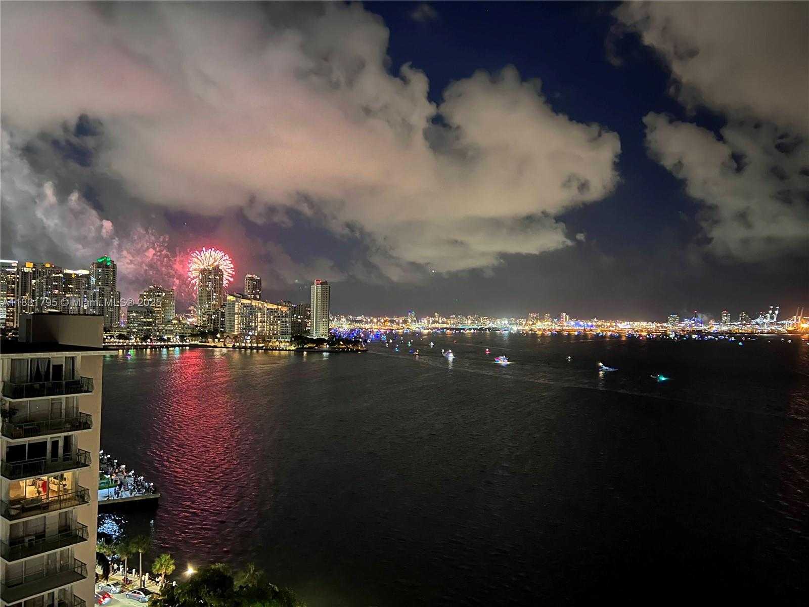 Small Image of 1420 BRICKELL BAY DR #PH4B, Miami Number 11