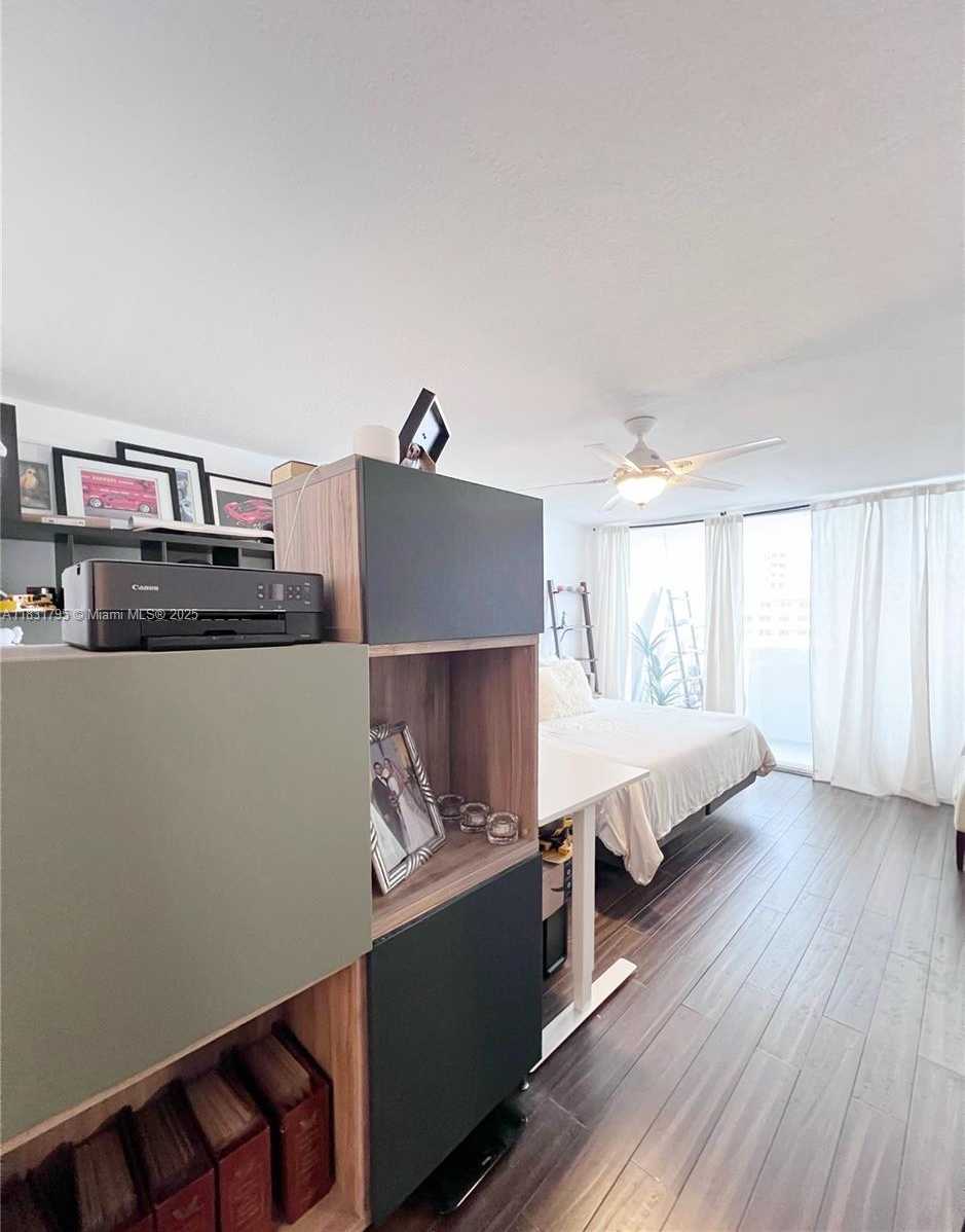 Small Image of 1420 BRICKELL BAY DR #PH4B, Miami Number 13