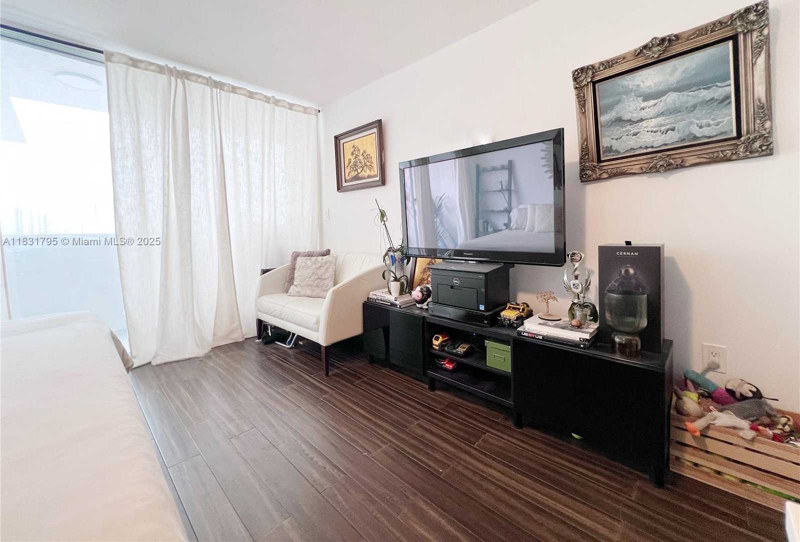 Small Image of 1420 BRICKELL BAY DR #PH4B, Miami Number 14