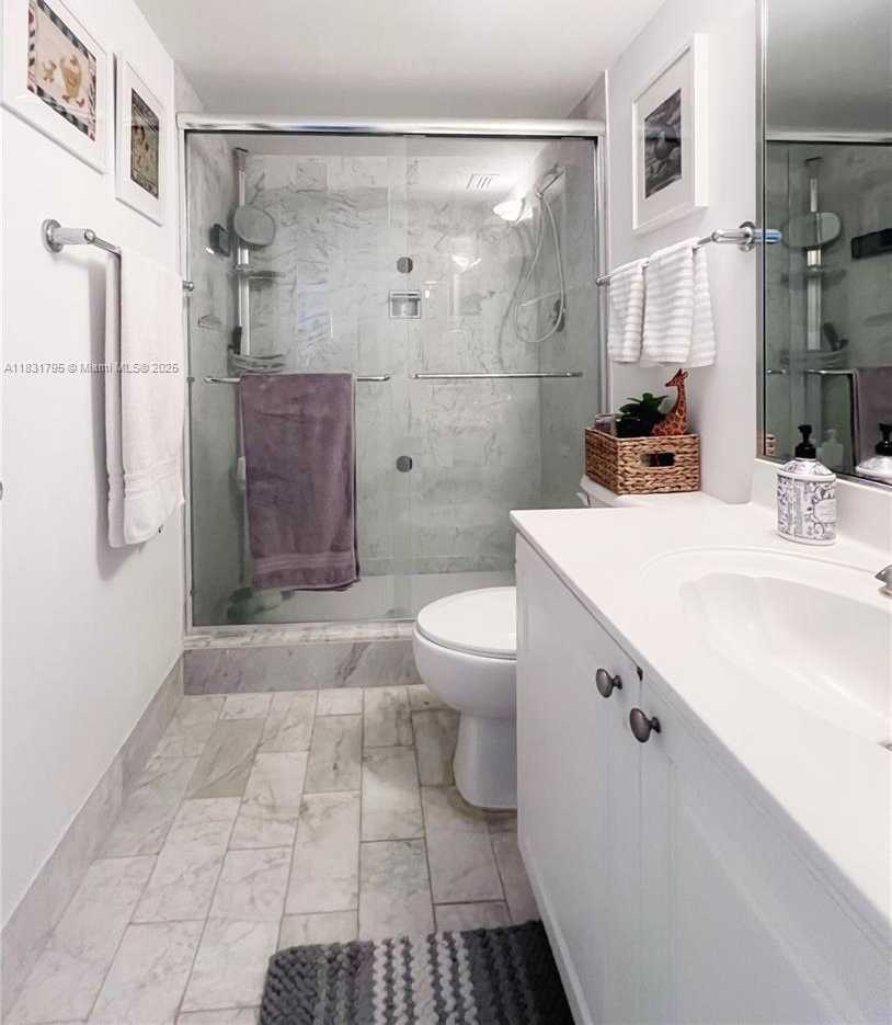 Small Image of 1420 BRICKELL BAY DR #PH4B, Miami Number 15