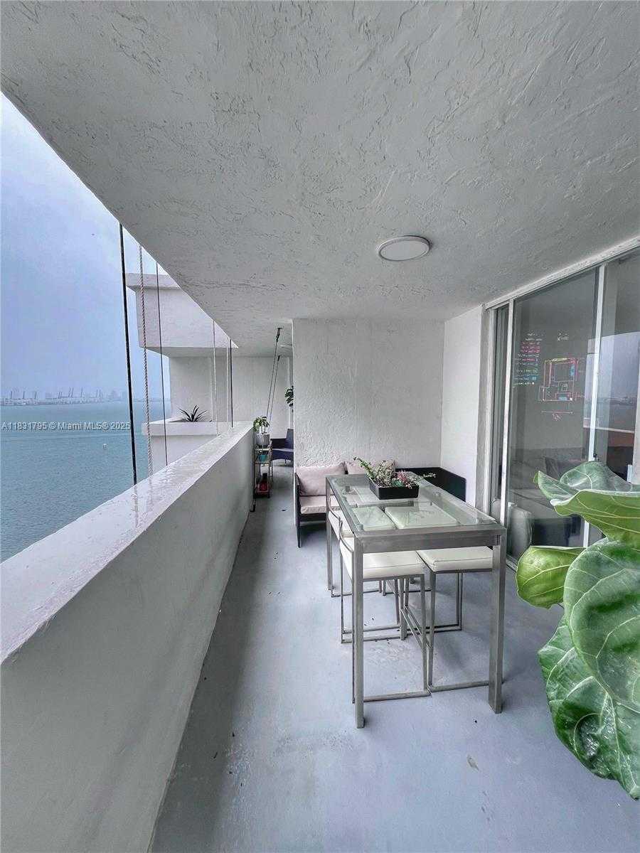 Small Image of 1420 BRICKELL BAY DR #PH4B, Miami Number 23