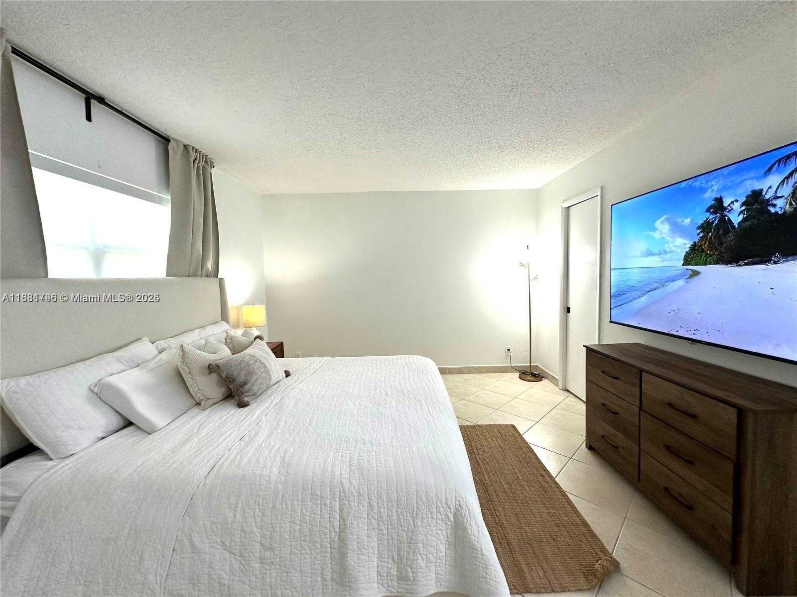 Small Image of 620 NORTH EAST 12TH AVE #102, Hallandale Beach Number 12