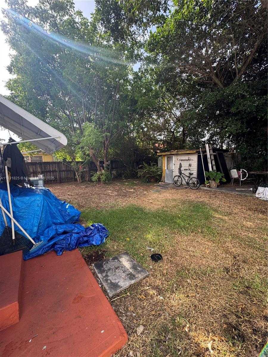 Small Image of 6410 SOUTH WEST 39TH ST #6410, Miami Number 4