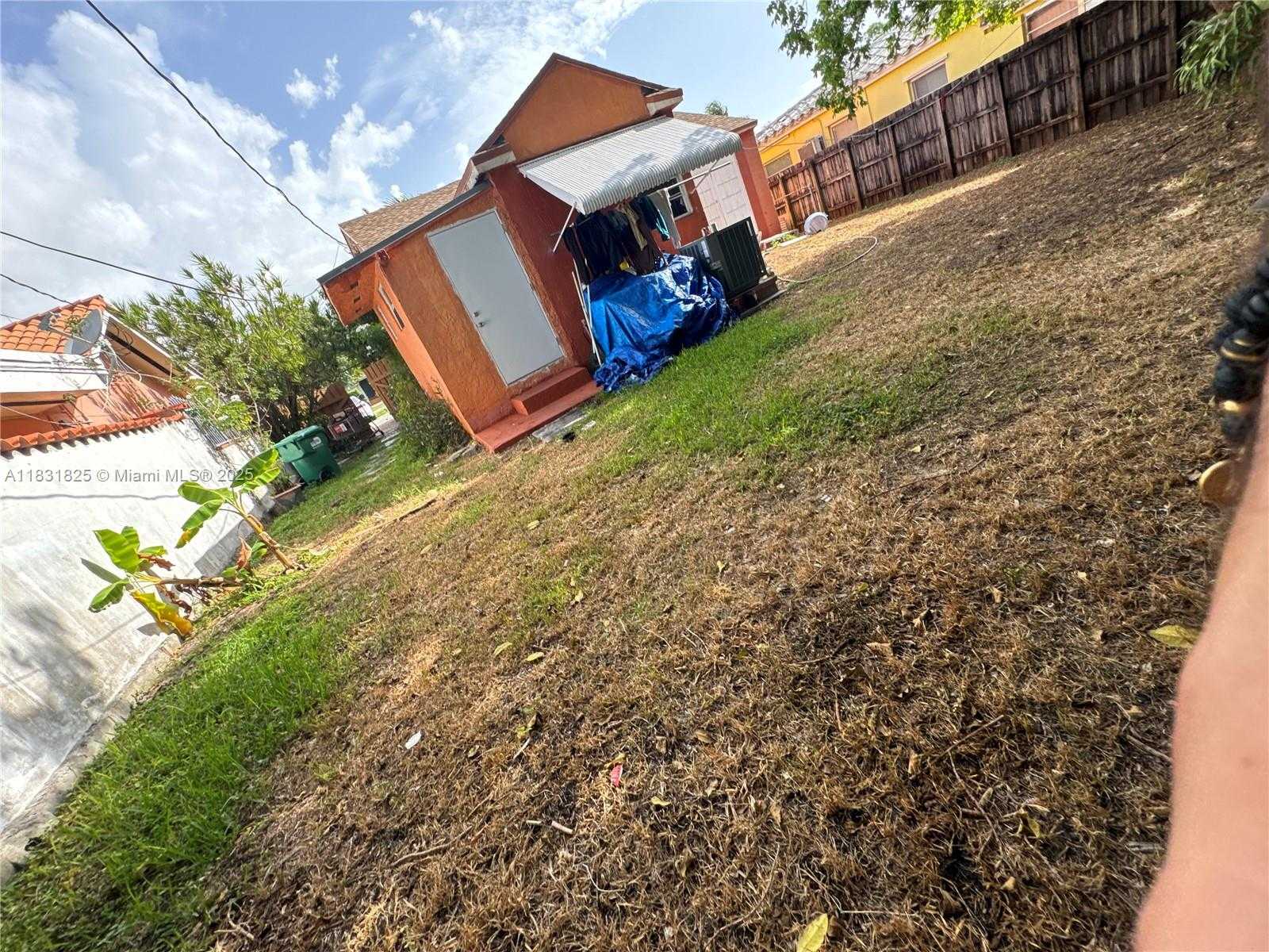 Small Image of 6410 SOUTH WEST 39TH ST #6410, Miami Number 8