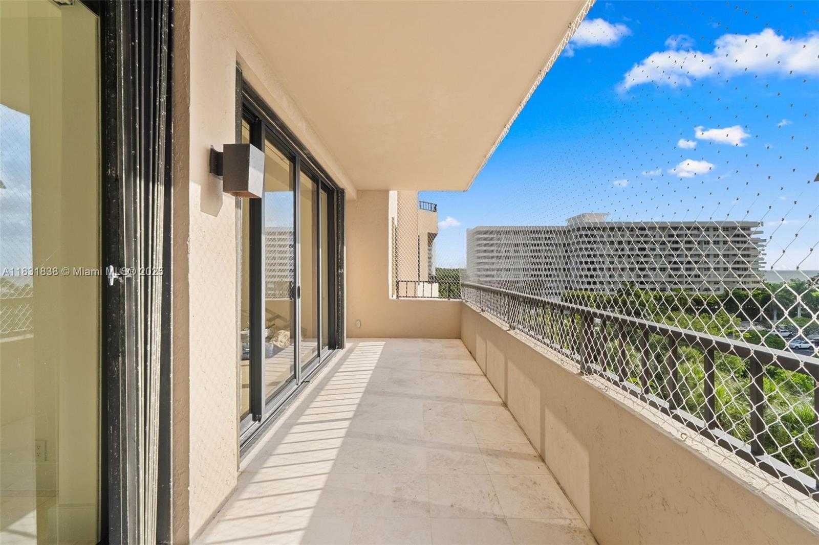 Small Image of 251 CRANDON BLVD #505, Key Biscayne Number 27