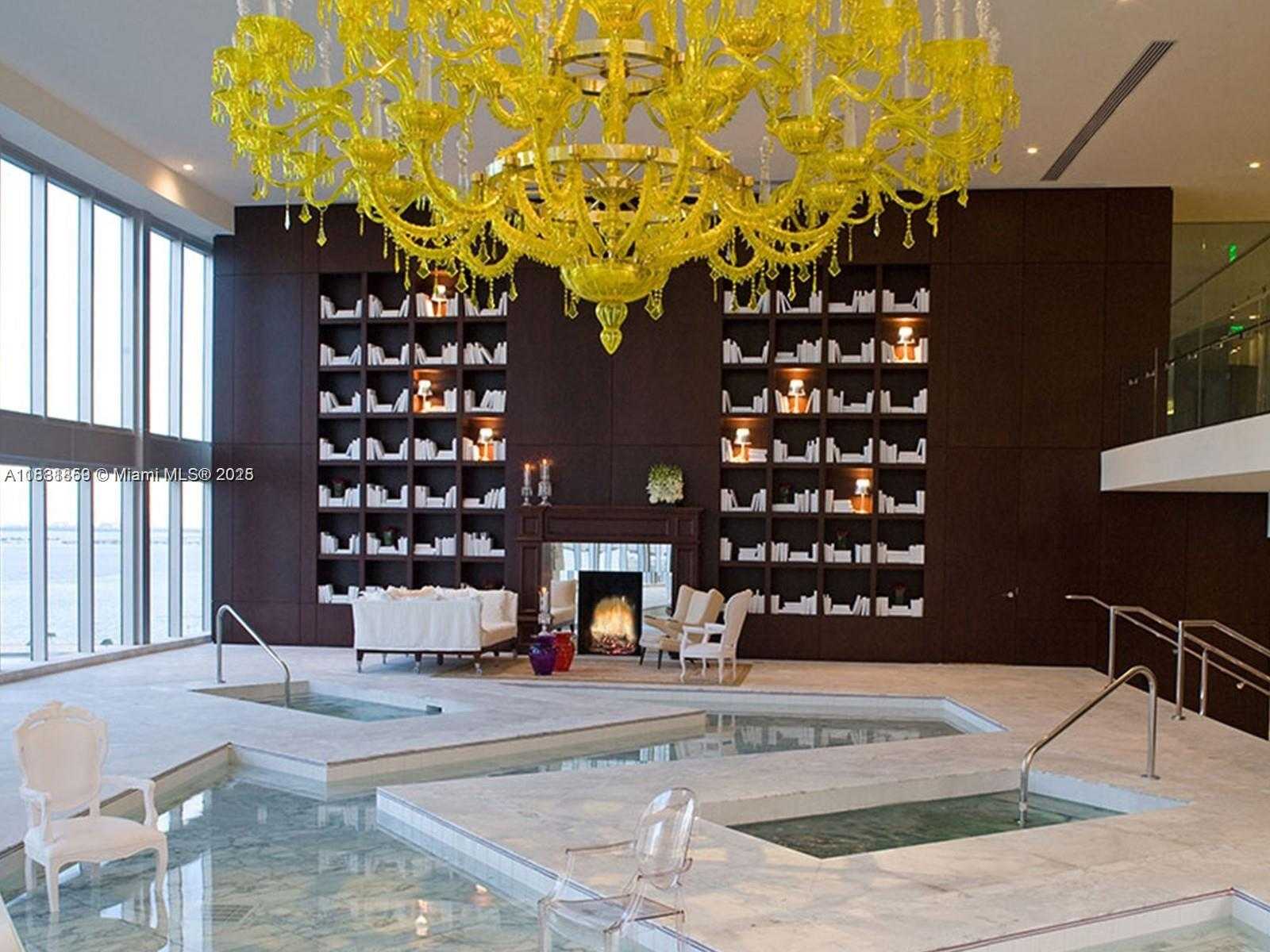 Small Image of 485 BRICKELL AVE #2706, Miami Number 11