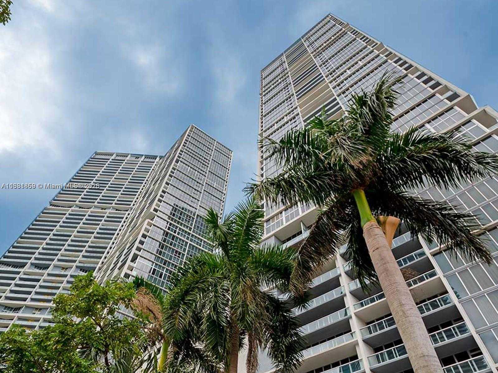 Small Image of 485 BRICKELL AVE #2706, Miami Number 2