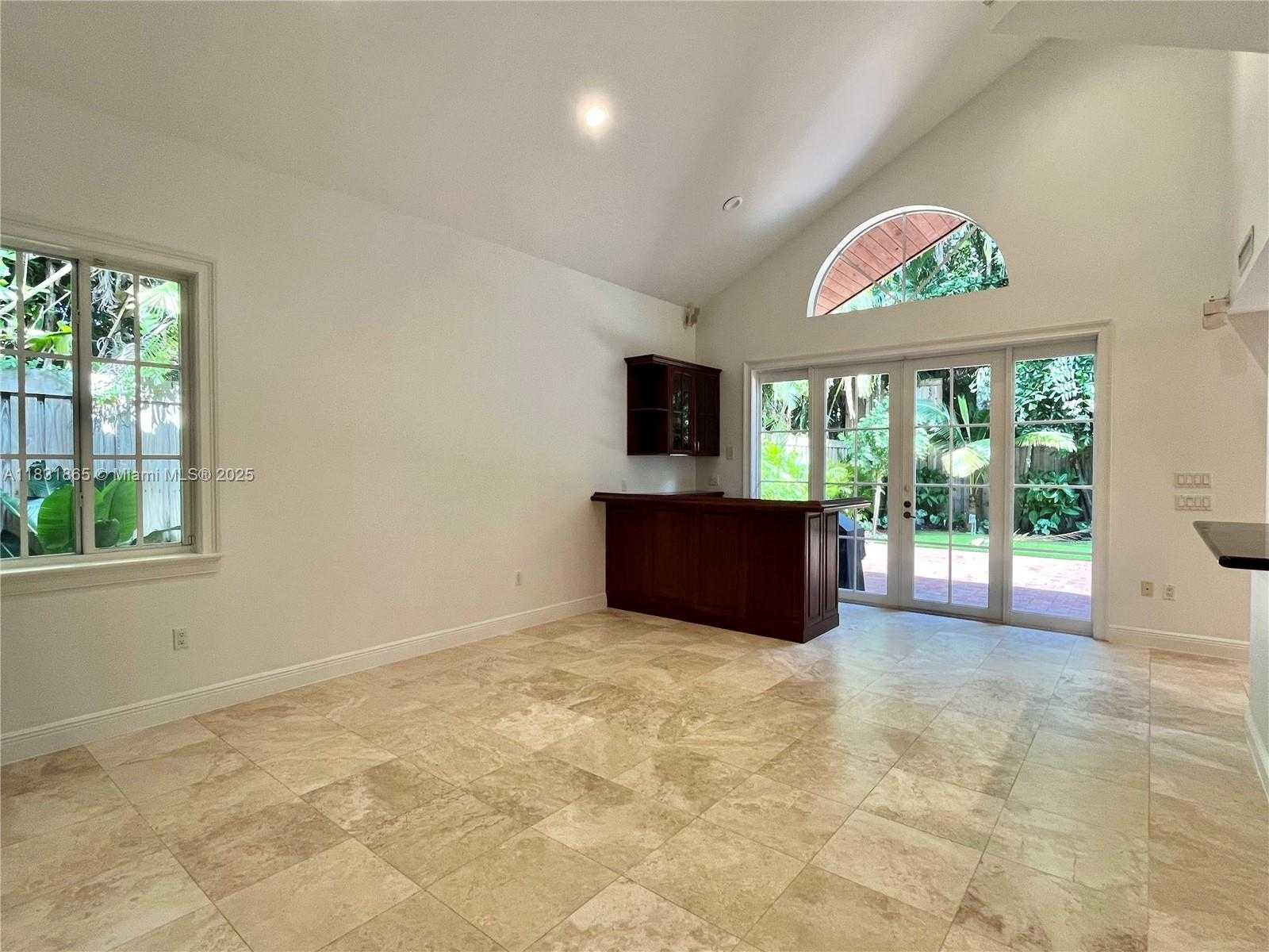 Small Image of 4110 PAMONA AVE #N/A, Miami Number 22