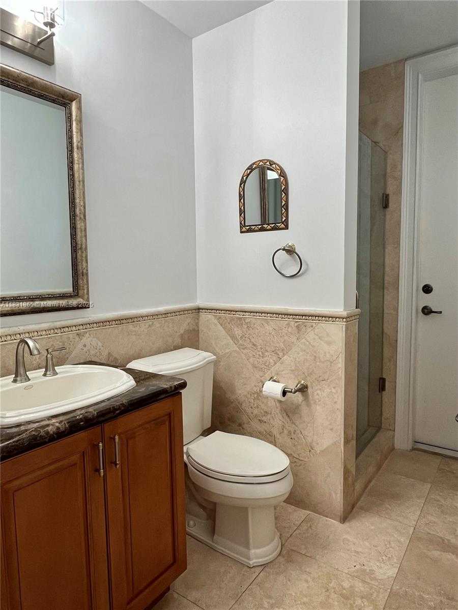 Small Image of 4110 PAMONA AVE #N/A, Miami Number 26