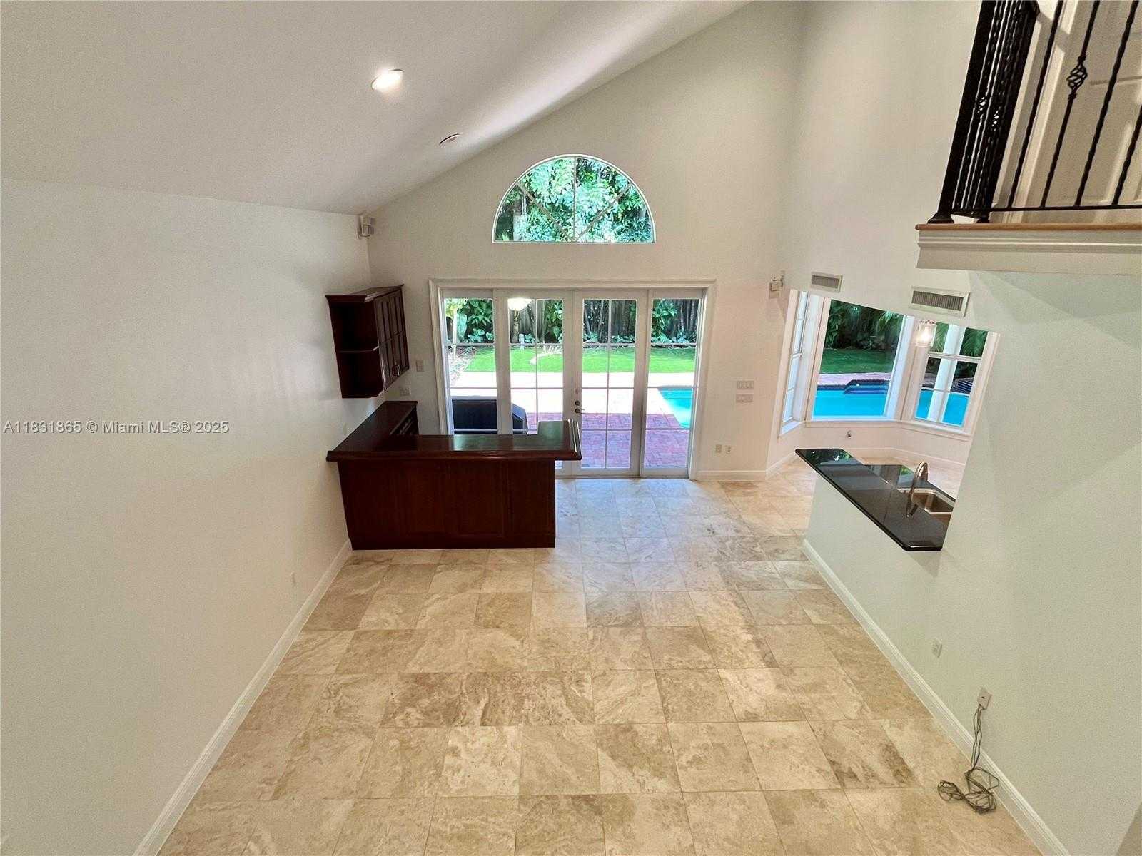 Small Image of 4110 PAMONA AVE #N/A, Miami Number 31