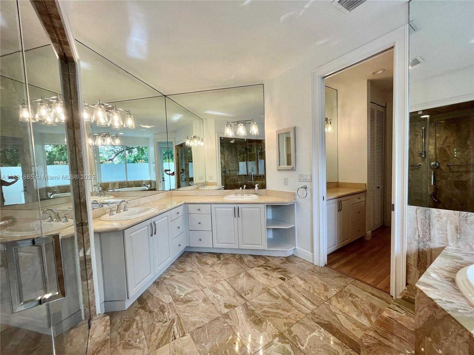 Small Image of 4110 PAMONA AVE #N/A, Miami Number 55