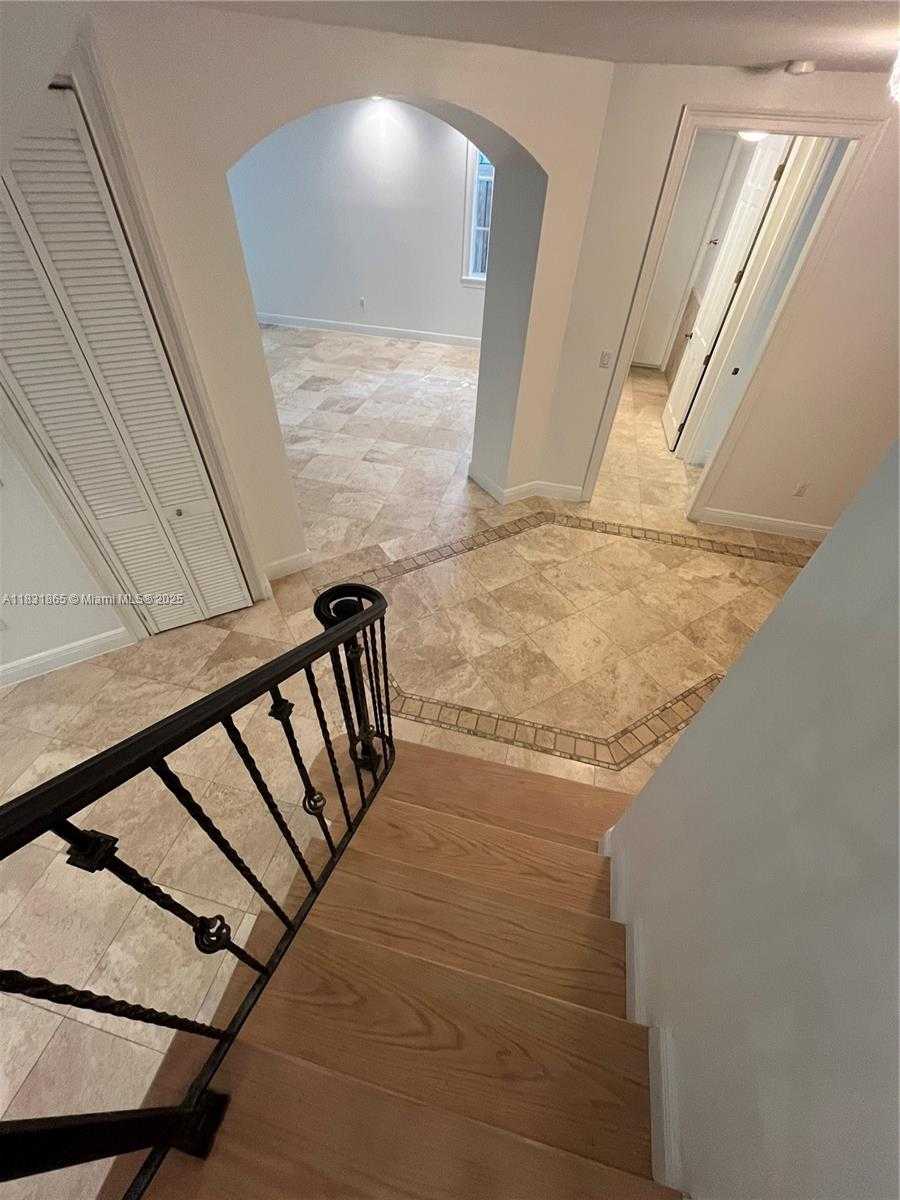 Small Image of 4110 PAMONA AVE #N/A, Miami Number 56