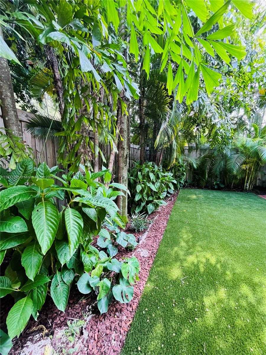 Small Image of 4110 PAMONA AVE #N/A, Miami Number 59