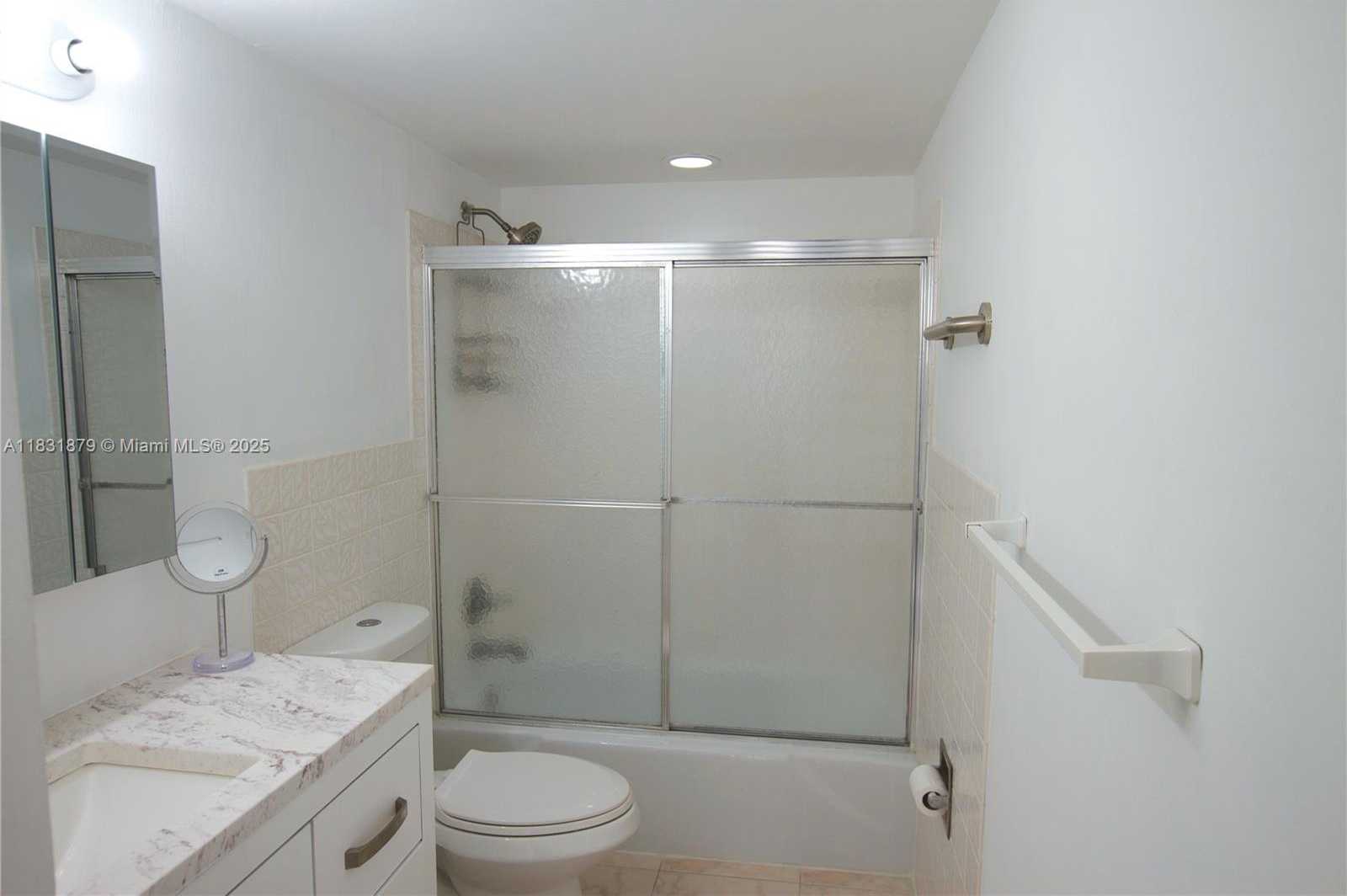 Small Image of 1801 SOUTH OCEAN DR #641, Hallandale Beach Number 15