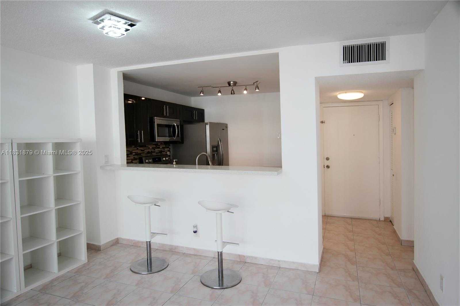 Small Image of 1801 SOUTH OCEAN DR #641, Hallandale Beach Number 5